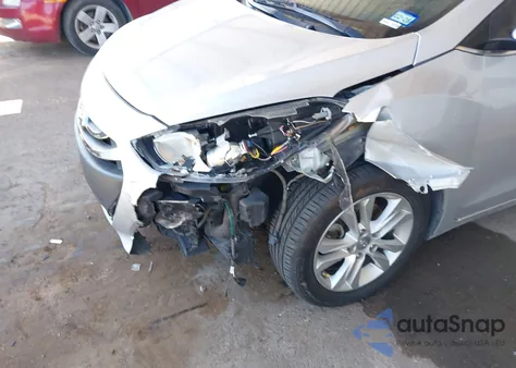 2013 Hyundai Elantra Gt z USA, uszkodzony, nr VIN KMHD35LE8DU075360